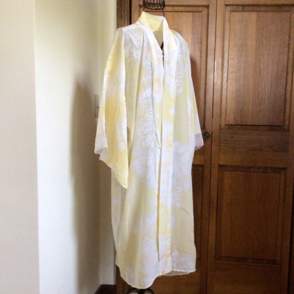 Kimono, pale yellow/white, Medium/Large - Picture 8 of 9